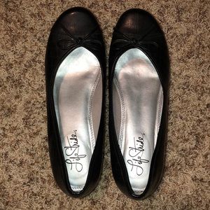 Life Stride Black Flats